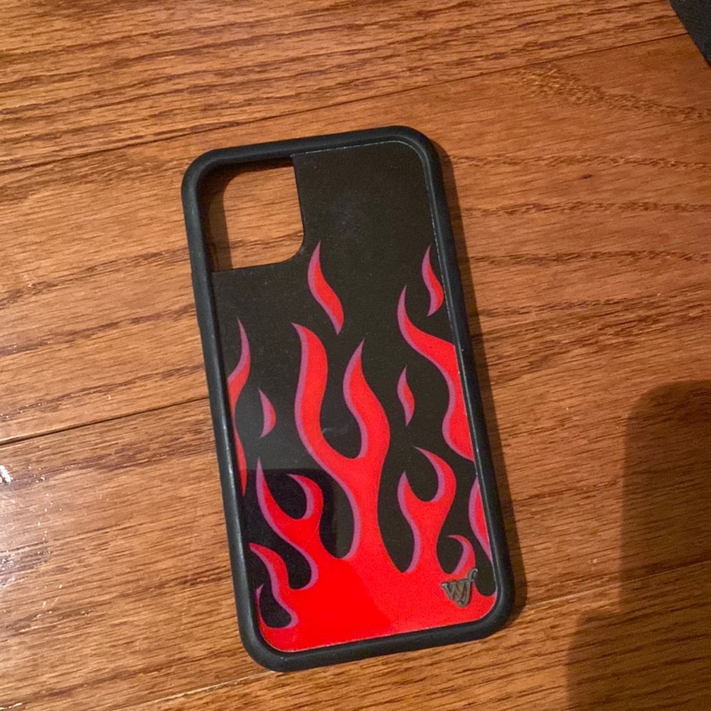 Wildflower iPhone 11 Fire Case